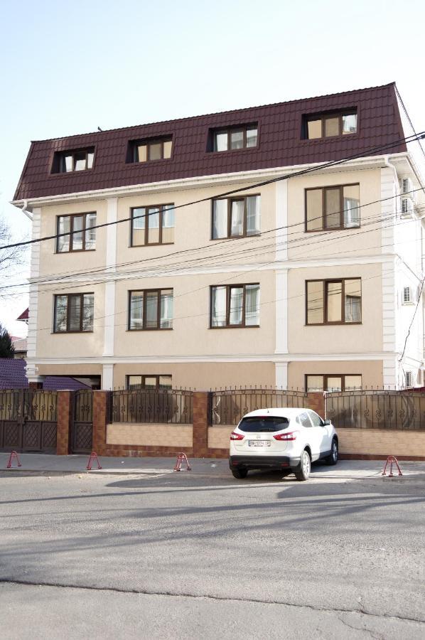 Chiernomorskie Apartamenty Odessa Ngoại thất bức ảnh