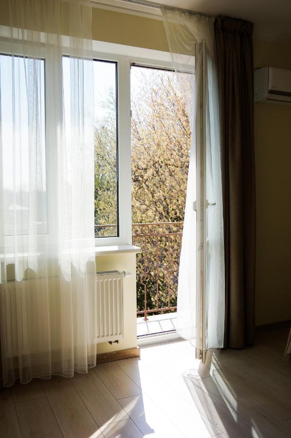 Chiernomorskie Apartamenty Odessa Ngoại thất bức ảnh